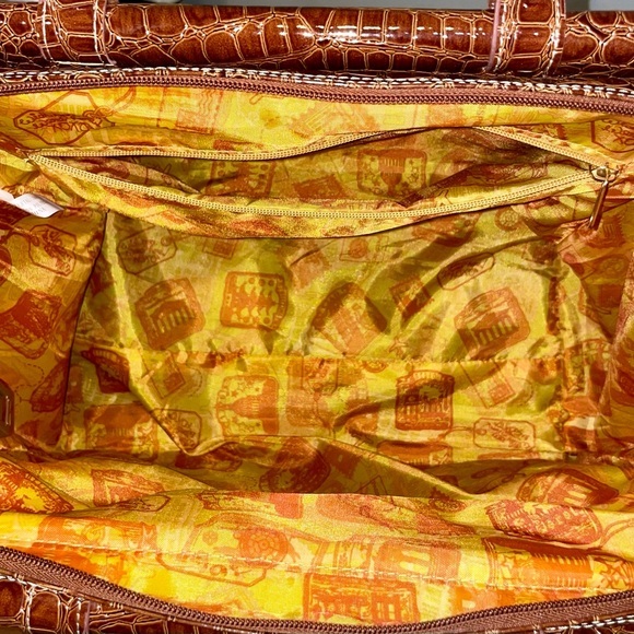 Beautiful Samantha Brown Dowel Weekender Croc Embossed Travel Carry On Bag Tote - Picture 7 of 8